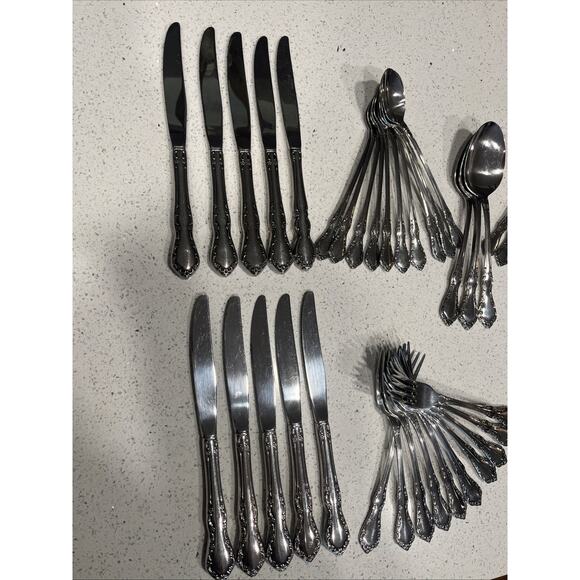 75 pcs Oneida Mansion Hall Distinction Deluxe Stainless Flatware Service For 10 - Picture 4 of 9